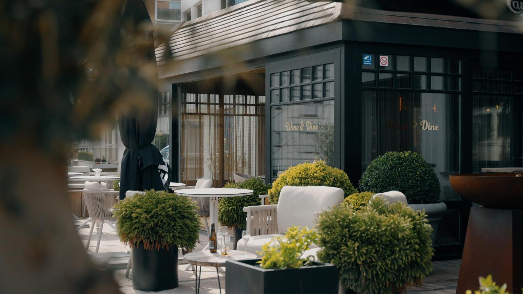 Boutique Hotel Azur De Haan Exterior photo